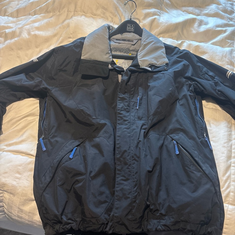 Men's Black and Gray Ski Jacket